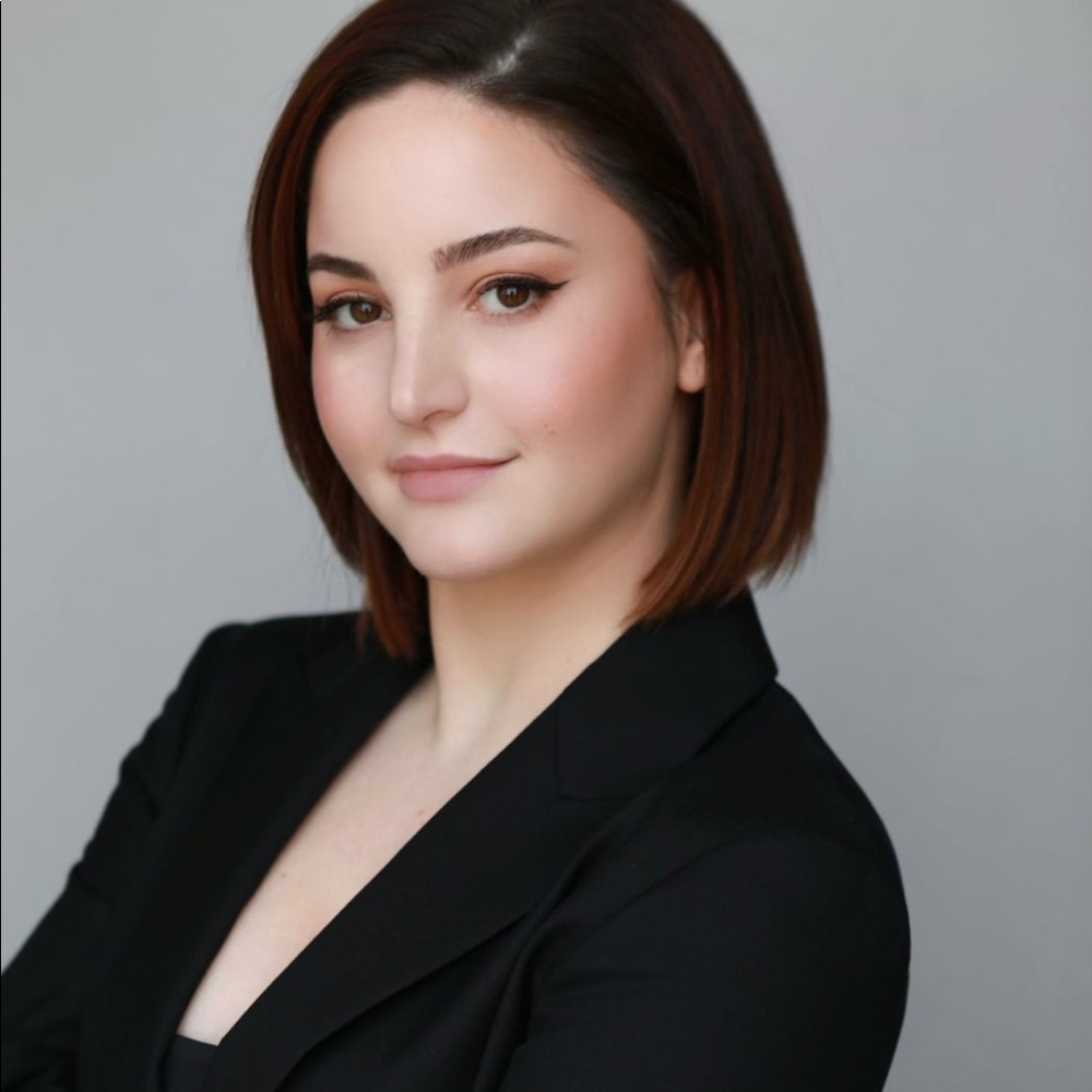 Meet your Posher, Alexandra